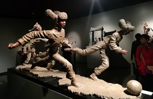 “飛翔的夢(mèng)”章華雕塑作品展在北京國家大劇院開幕